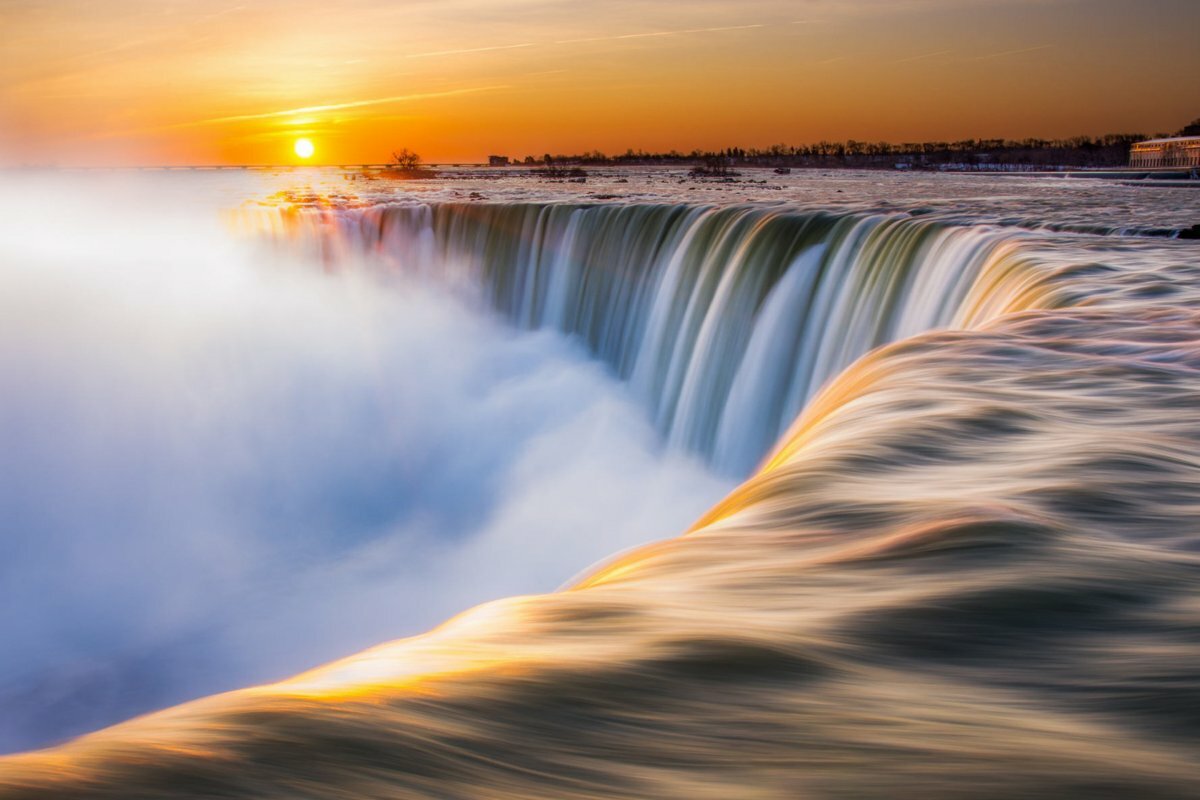 En mörk upptäckt vid Niagarafallen. I åratal trodde man att det var en myt.