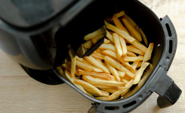 Krispiga pommes frites i Airfryer: här är knepet med varmt vatten som förändrar allt när du lagar mat (önskar jag hade vetat det tidigare).