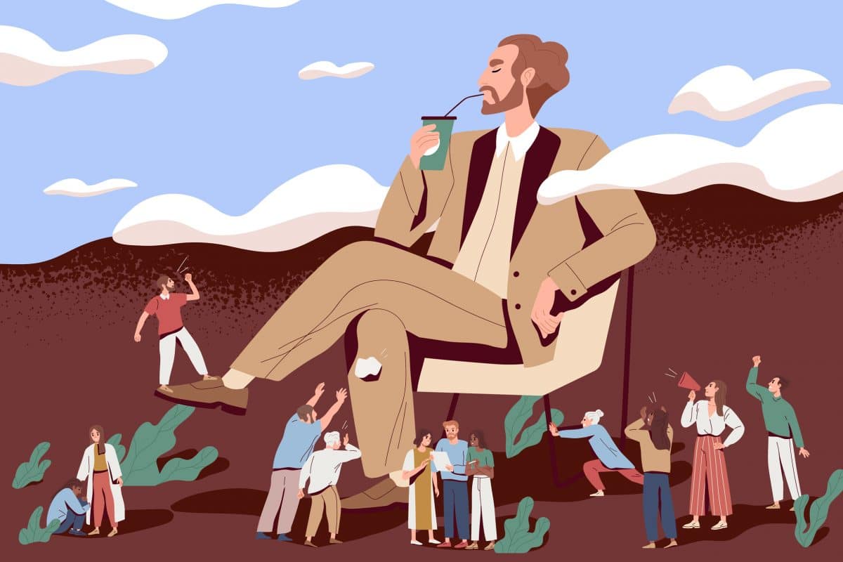 En självcentrerad person höjer sig själv över andra.