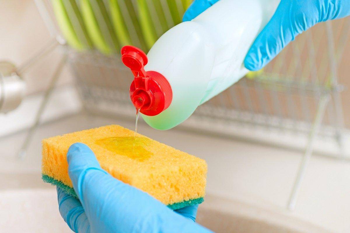 Du använder förmodligen för mycket diskmedel utan att veta om det: här är den exakta mängden som du inte bör överskrida!