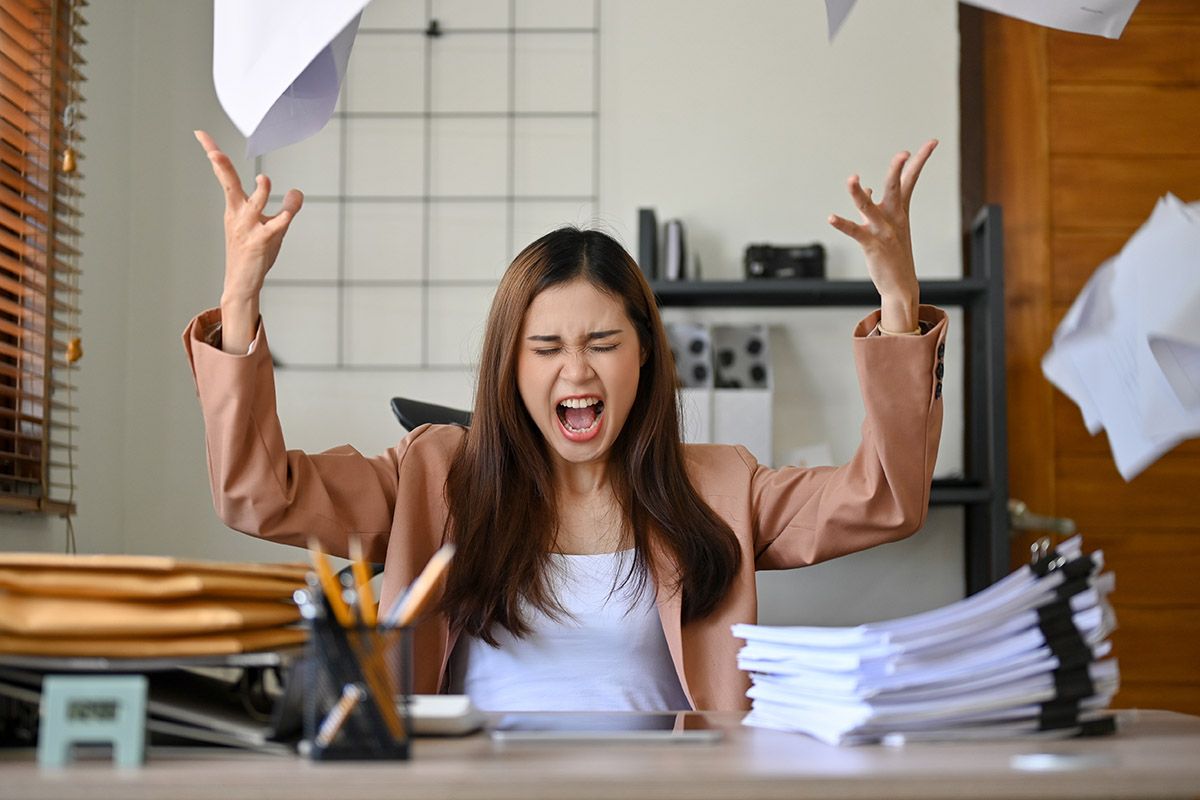 ”Allt irriterar mig” och ”Ingenting gör mig lycklig”. Känner du igen dig? Psykolog: Det är typiska symptom.