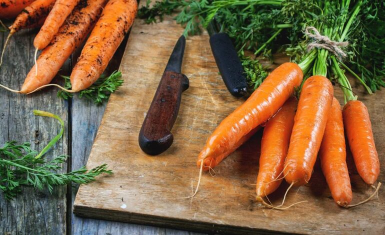 morötterna ligger på bordet