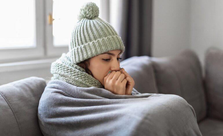 Jag svepte in mig i en varm filt eftersom det var kalla i rummet